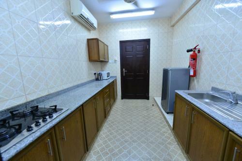 Husin Al Khaleej Hotel Apartment