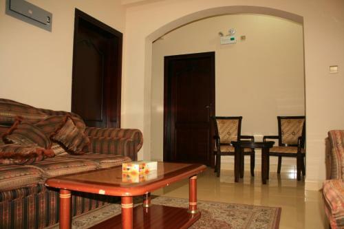 Aparthotel Gulf Crown Hotel Apartment