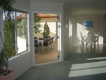 Seascape Villa B&B