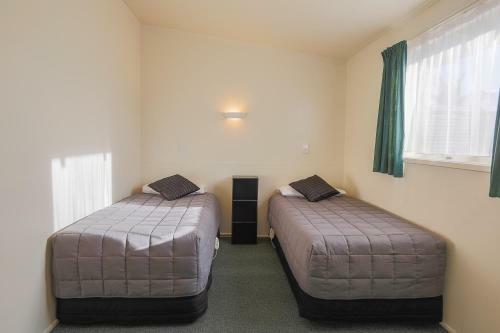 18th Avenue Thermal Motel