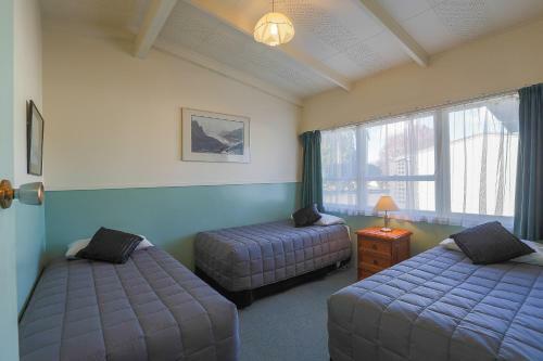 18th Avenue Thermal Motel