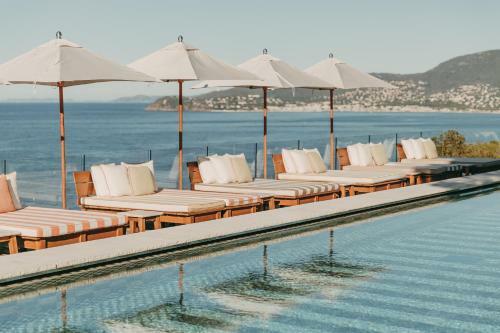 Hotel Lily Of The Valley