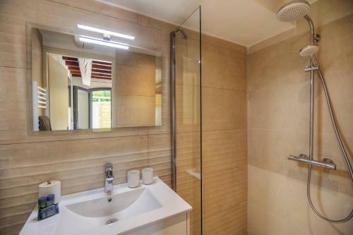 Bed & Breakfast Le Refuge - Gigaro Lodges
