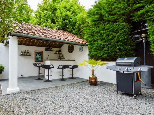 Cozy Holiday Home In La For�t-de-tesse With Private Pool