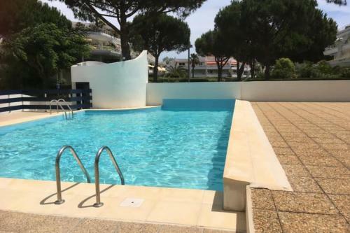 Quiet Apartment With Pool 10min From The Beaches