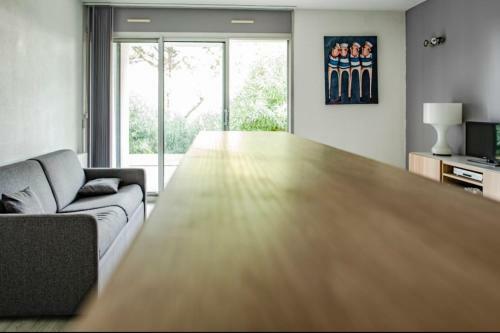 Quiet Apartment With Pool 10min From The Beaches
