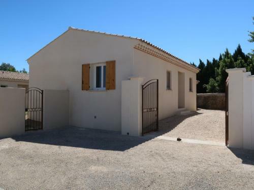 Holiday Home A La Porte D'avignon