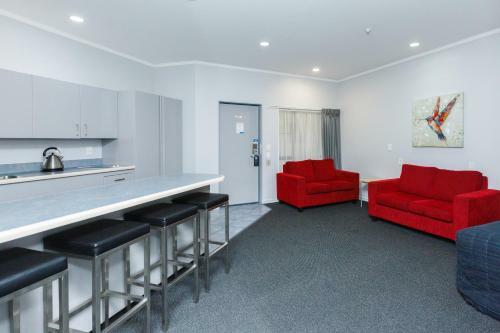 Aubyn Court Spa Motel