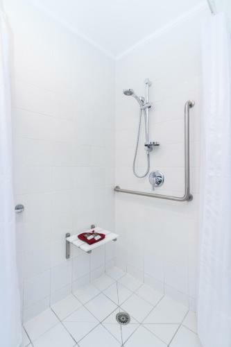 Aubyn Court Spa Motel