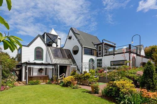 Bed & Breakfast Tivoli Homestay