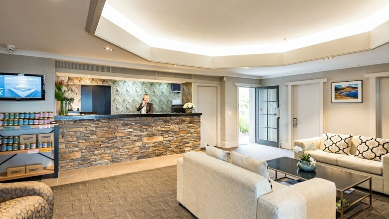 Suncourt Hotel & Conference Centre