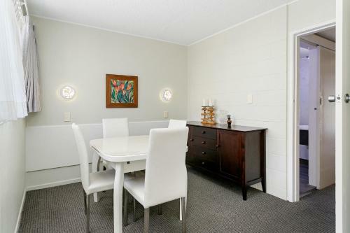 Lakefront Motor Lodge Thermal Spa