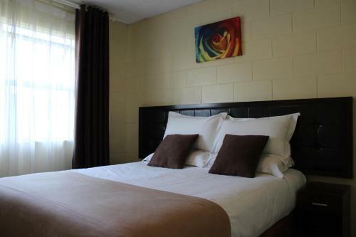 Cedar Lodge Motel