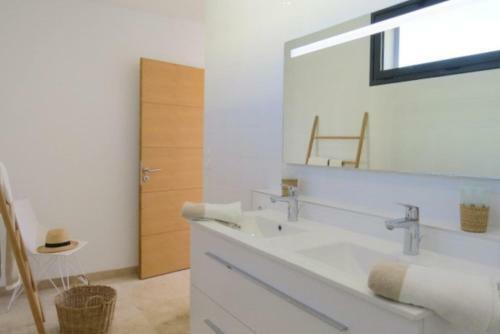 Superbe Villa T5 Luxe- Piscine Chauff�e Priv�e -face Mer 8ertar7