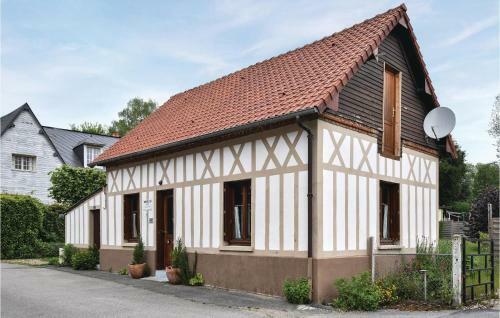 Three-bedroom Holiday Home In Le Bourg-dun