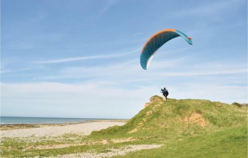 Three-bedroom Holiday Home In Le Bourg-dun