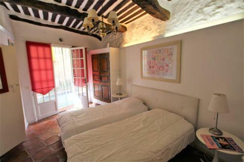 Atypical Villa In The Old Town