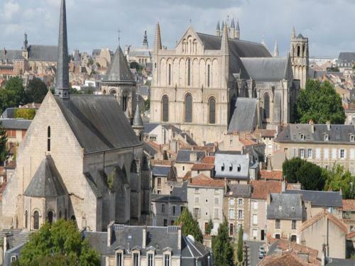Pretty Apartment In Le Blanc Near City Centre