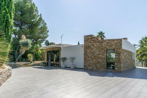 Homelly - Somptueuse Villa De 450m2