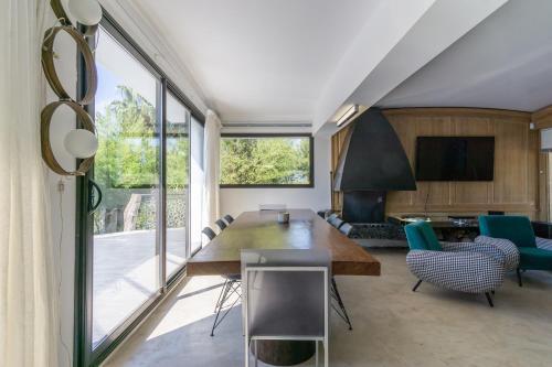 Homelly - Somptueuse Villa De 450m2
