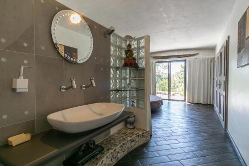 Homelly - Somptueuse Villa De 450m2