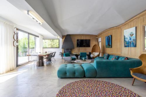 Homelly - Somptueuse Villa De 450m2