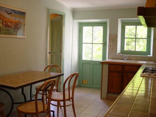 Family Apartment, 2-6 People, In Provenve