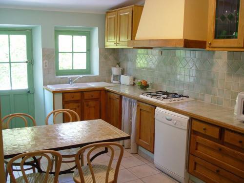 Family Apartment, 2-6 People, In Provenve