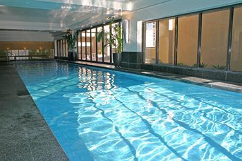 Metro Suites Apartment Hotel