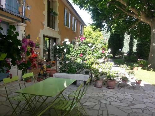 Le Jardin Proven�al 1