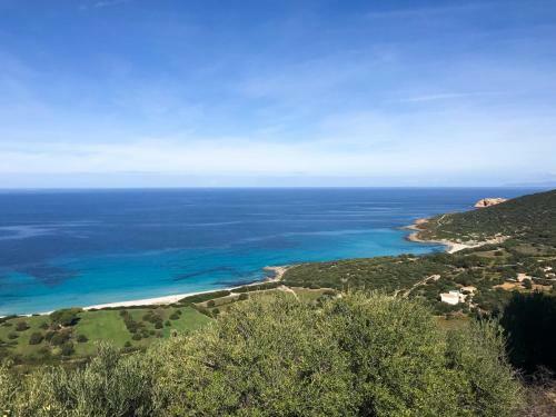L'ile-rousse Villa Sleeps 2 With Air Con And Wifi