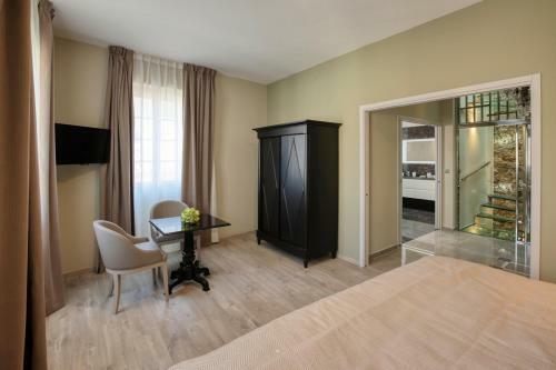 L'ile-rousse Villa Sleeps 2 With Air Con And Wifi