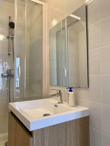 Apartamento ? Studio Neuf Confort Et �colo ? Proche Orly/massy/paris