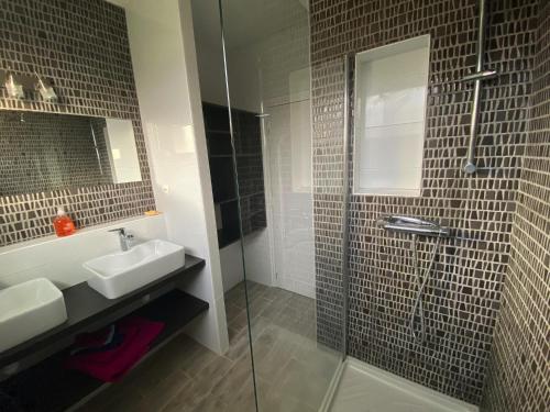 Holiday Home Locquirec - Bre05110c-f
