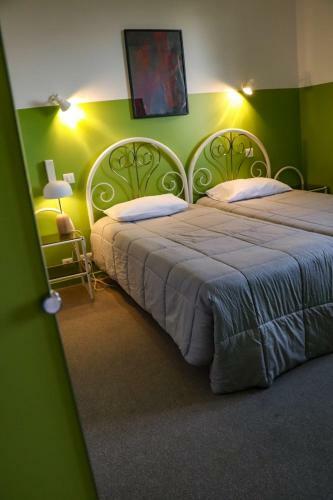 Hotel H�tel Le Cantou 354