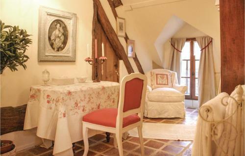 Two-bedroom Holiday Home In Lye