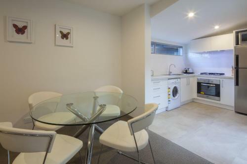22 Hallenstein Apartment (m2)