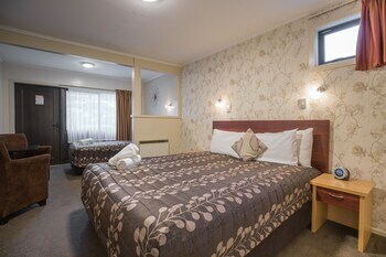 33 Lomond Lodge Motel & Apartments