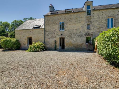Timeless Holiday Home In Maisons Near Sea