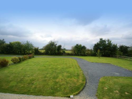 Spacious Farmhouse In Maisons With Terrace