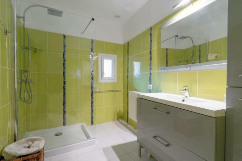 Authentic House 3 10min From The Port