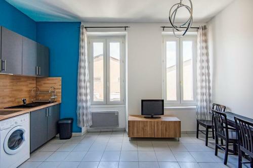 Apartamento Modern Flat Near Parc Du 26�me Centenaire