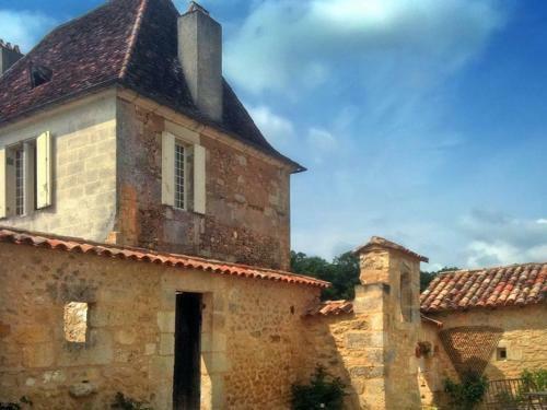 Martigue Chateau Sleeps 14 Pool Wifi