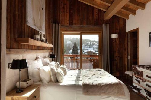 Chalet Wood