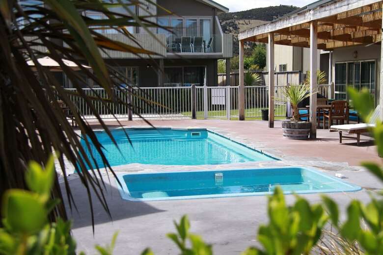 Hotel Alpine Resort Wanaka