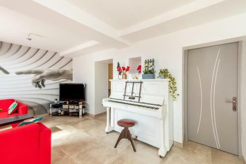 Le Jas Des Blaquets - Maison 3 Chambres Et Piscine