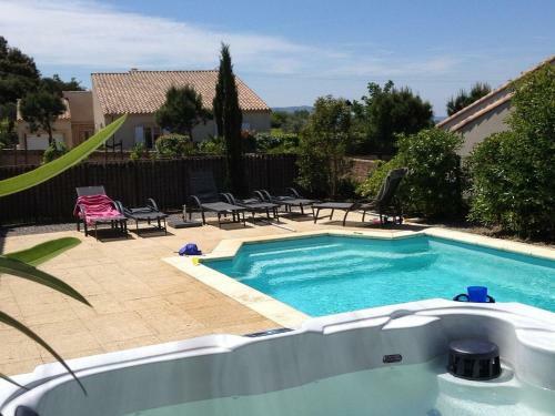 Modern Villa With Private Pool In Montburn-des-corbieres