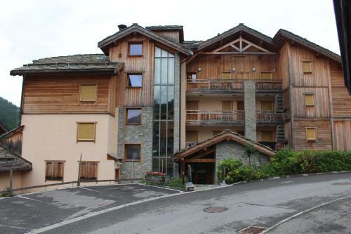Apartamento Les Chalets Du Chaberton, Pied de Pistes Et Spa