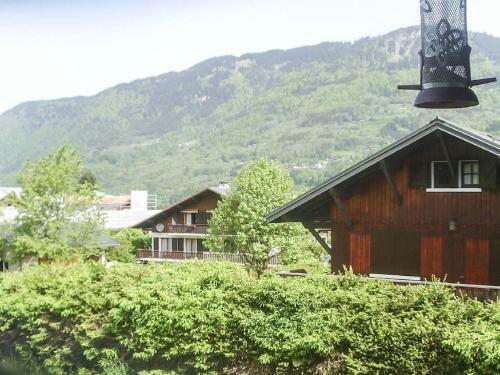 Snug Holiday Home In Morillon Near Skiing
