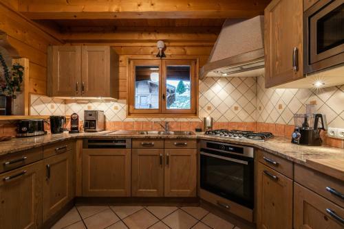 Chalet Doux Abri Morzine - By Emerald Stay